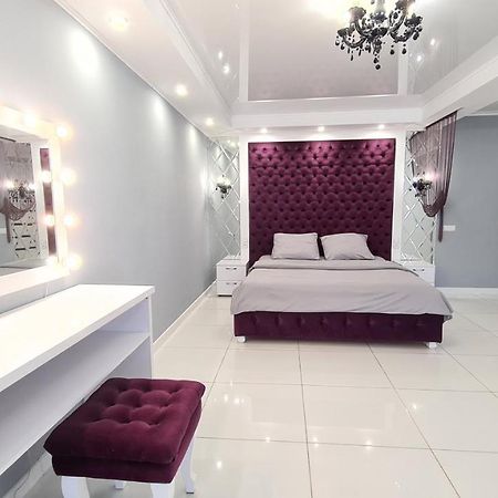 Apartaments On Prospekt Mira 35 Кривий Ріг Екстер'єр фото