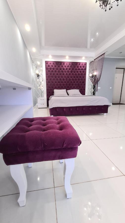 Apartaments On Prospekt Mira 35 Кривий Ріг Екстер'єр фото