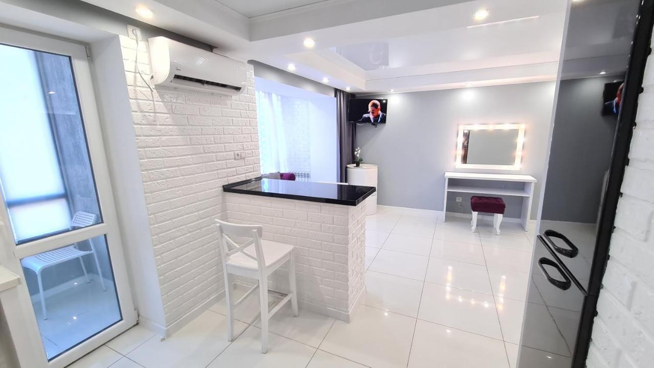 Apartaments On Prospekt Mira 35 Кривий Ріг Екстер'єр фото