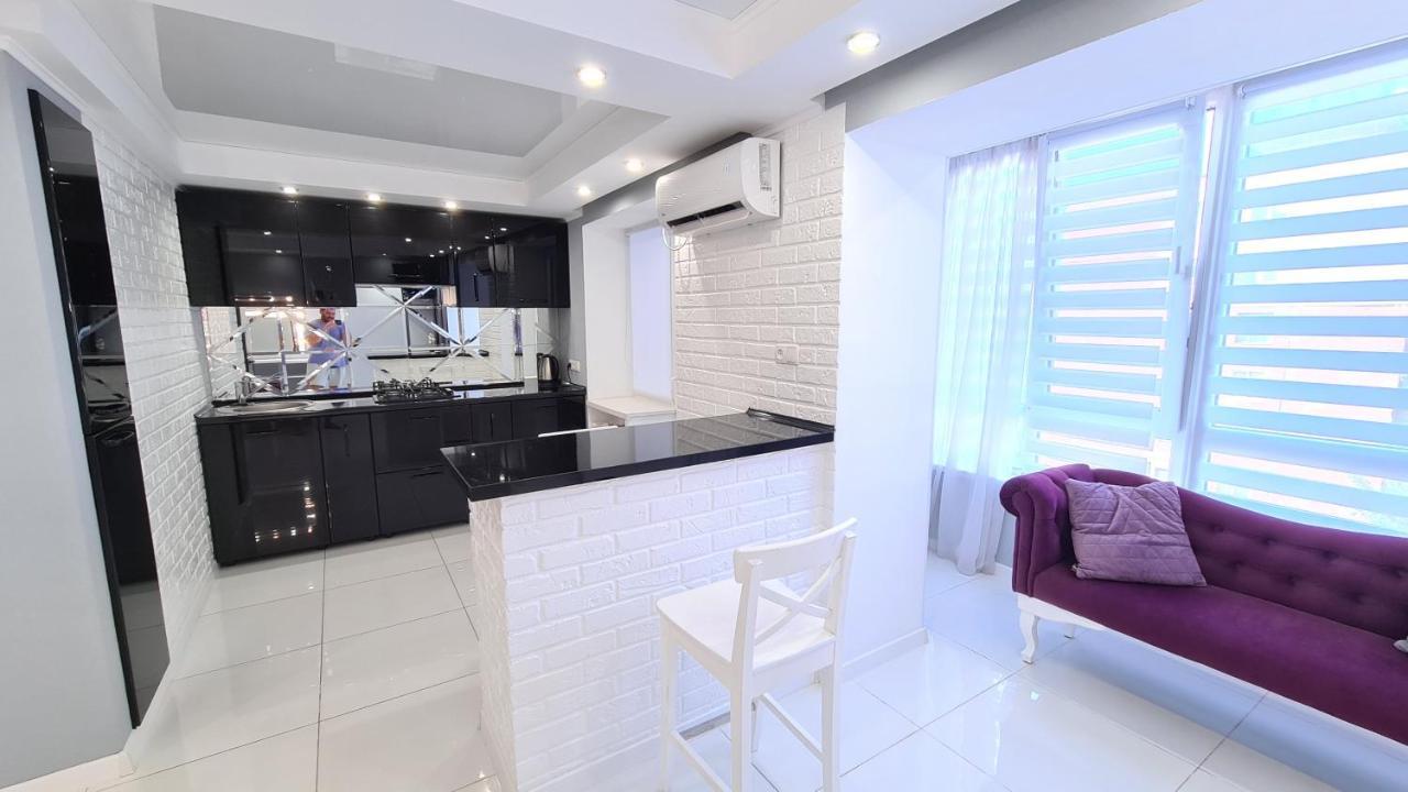 Apartaments On Prospekt Mira 35 Кривий Ріг Екстер'єр фото