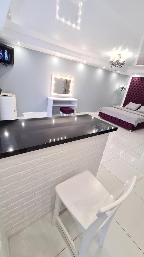 Apartaments On Prospekt Mira 35 Кривий Ріг Екстер'єр фото